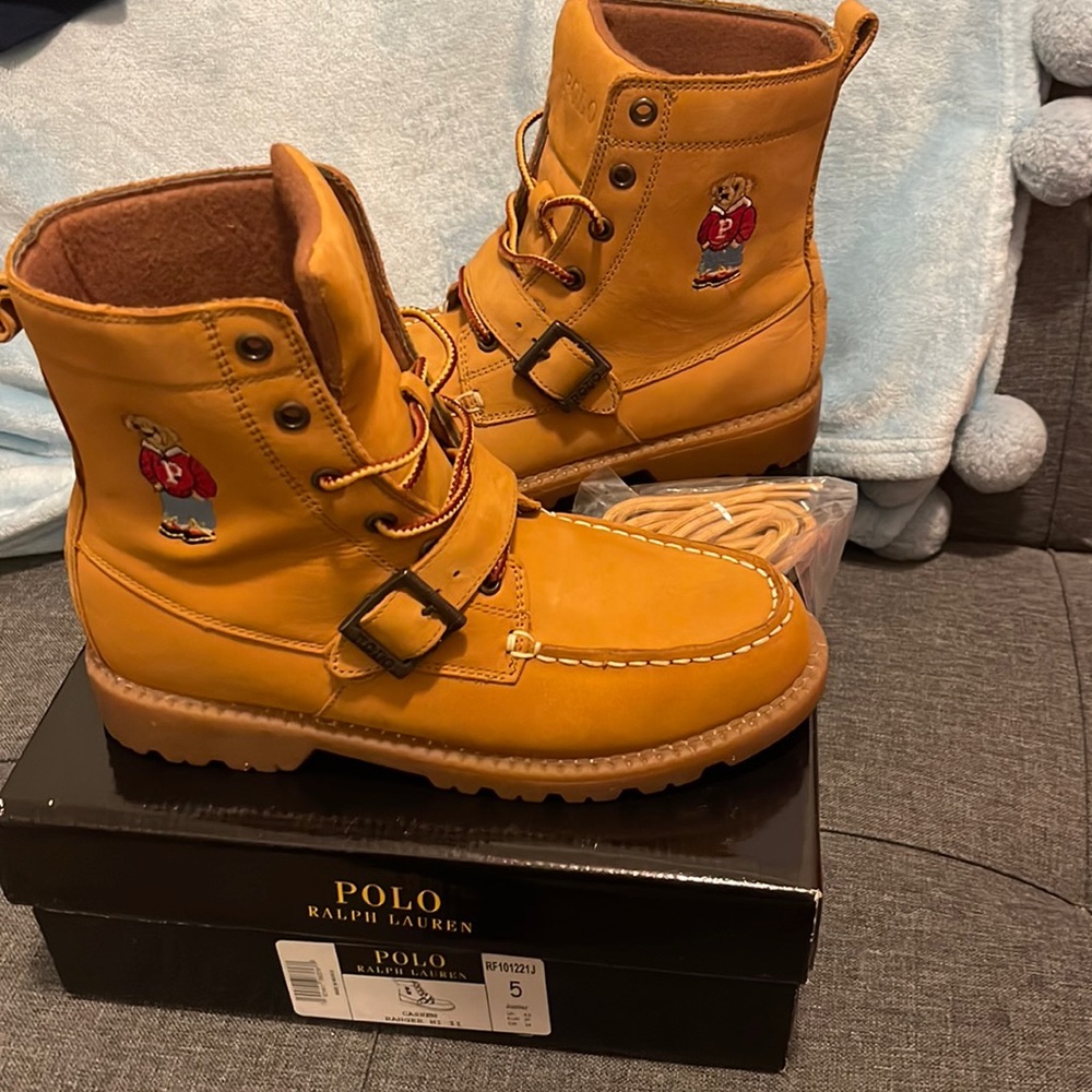 Polo Ralph Lauren ranger boots, size 5y adult 7.